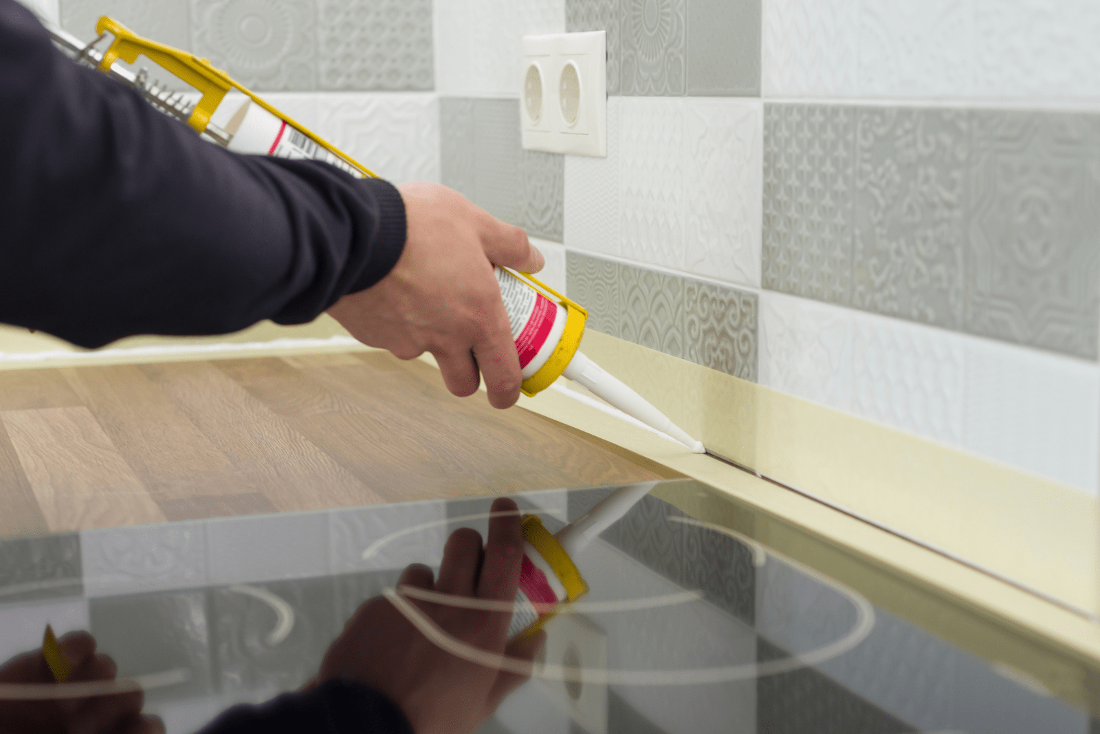 Uses of acrylic sealant